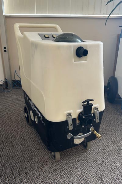 used professional carpet cleaning machine